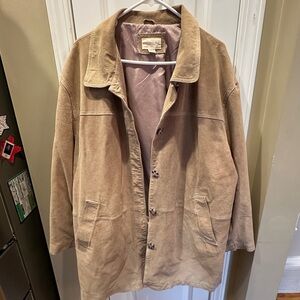Monterey bay women’s tan leather coat in size 3X